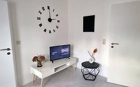 DG-Wohnung in direkter Nähe des SG HBF